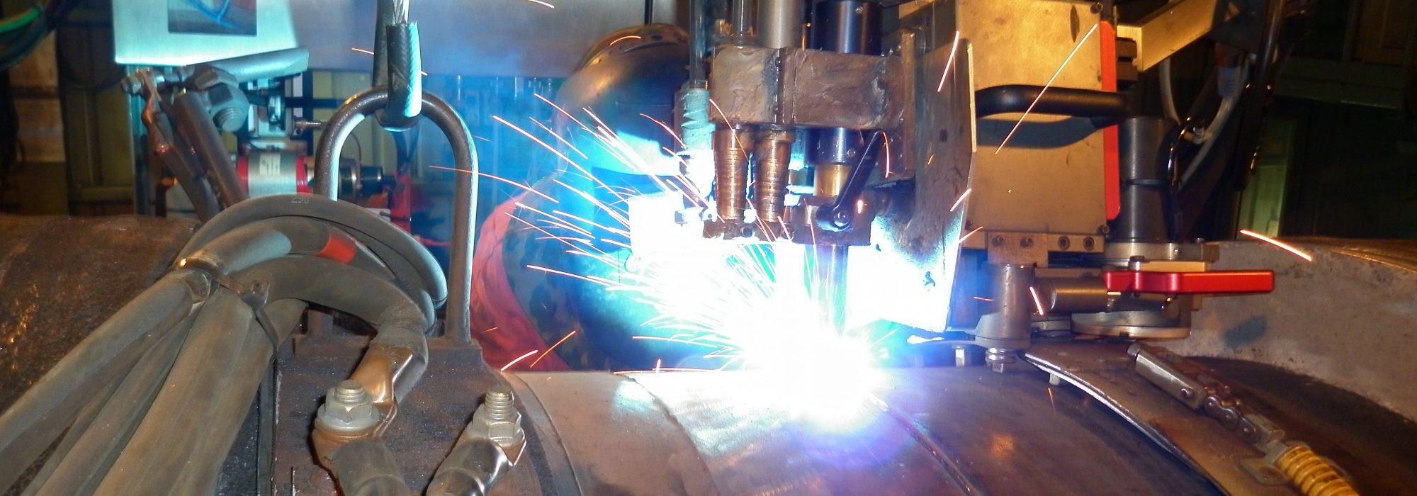 Hold the lay barge. Shop for welding inside the lay barge.